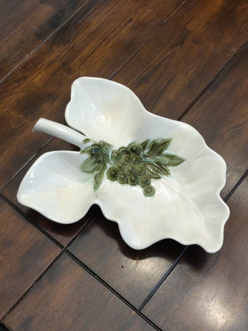 Hull Pottery Vintage Ceramic Grape Leaf Serving Dish Pattern Tokay Tuscany